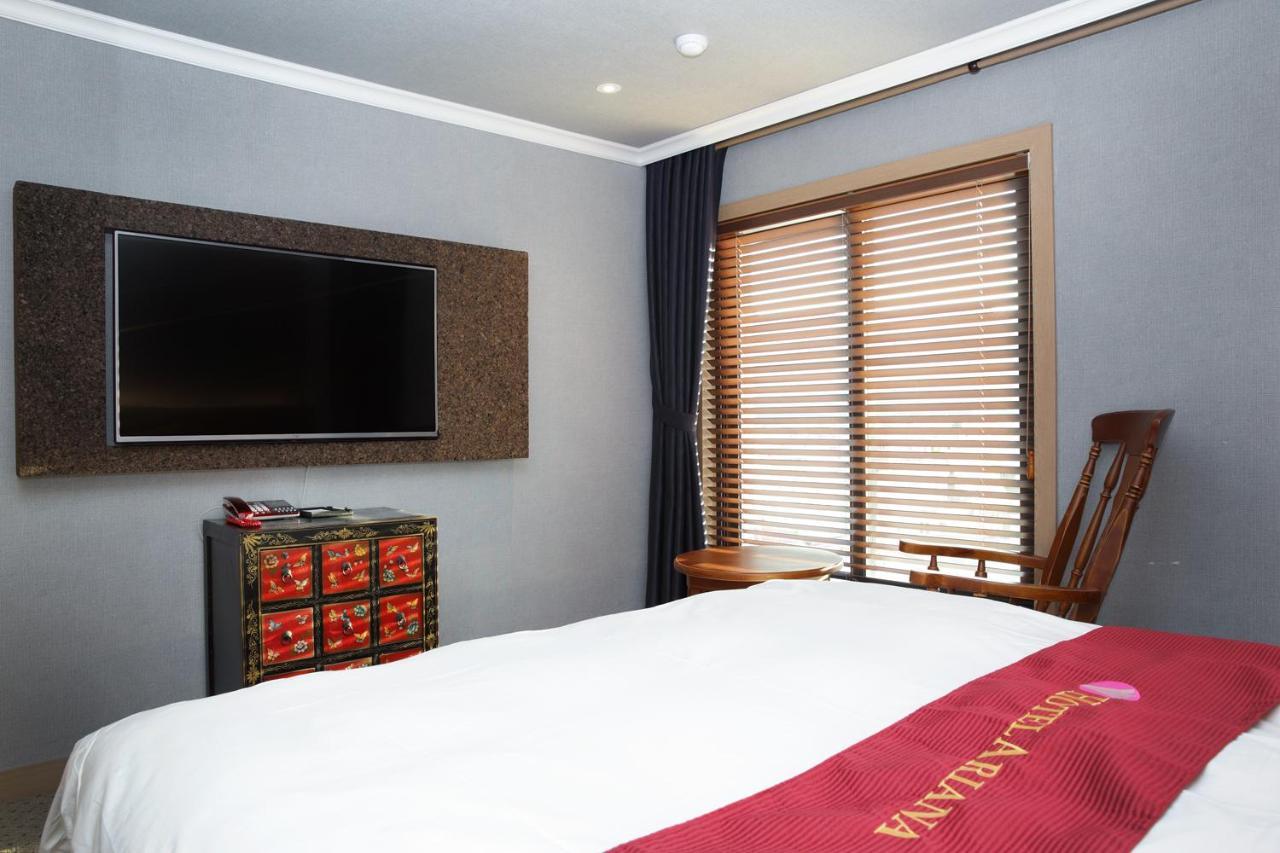 Ariana Hotel Tegu Kültér fotó