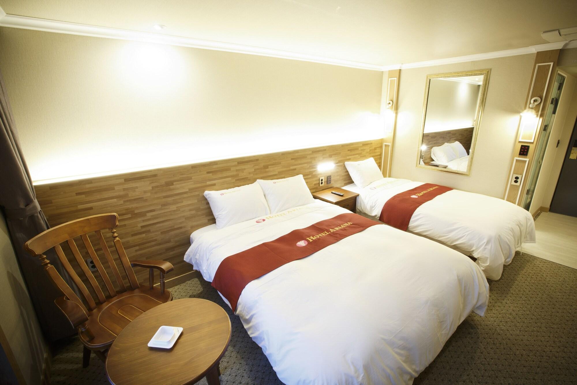 Ariana Hotel Tegu Kültér fotó