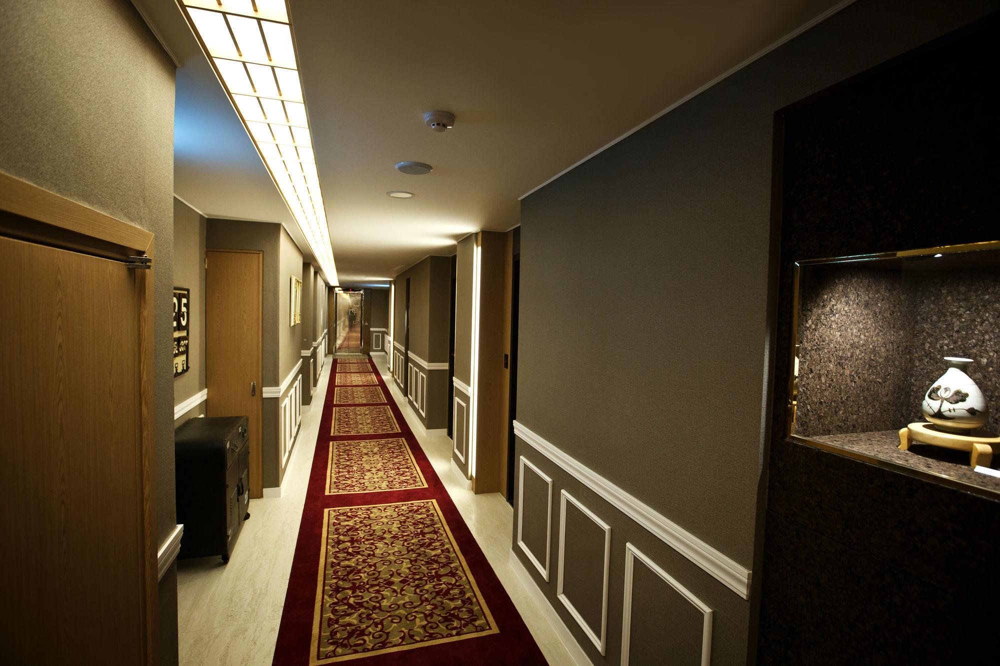 Ariana Hotel Tegu Kültér fotó